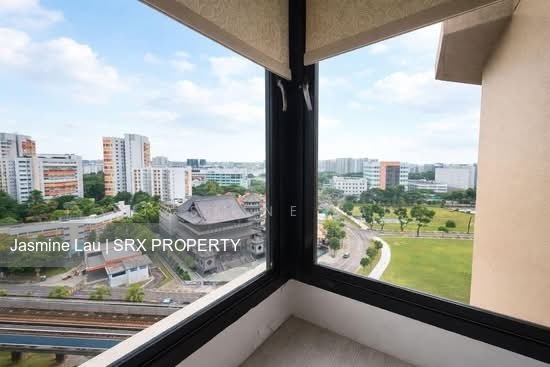 Simsville (D14), Condominium #556475071